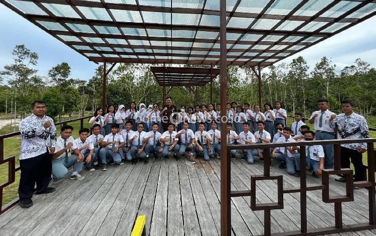 Guru dan Siswa di Gunung Mas Sambut Baik Kegiatan Jaksa Masuk Sekolah