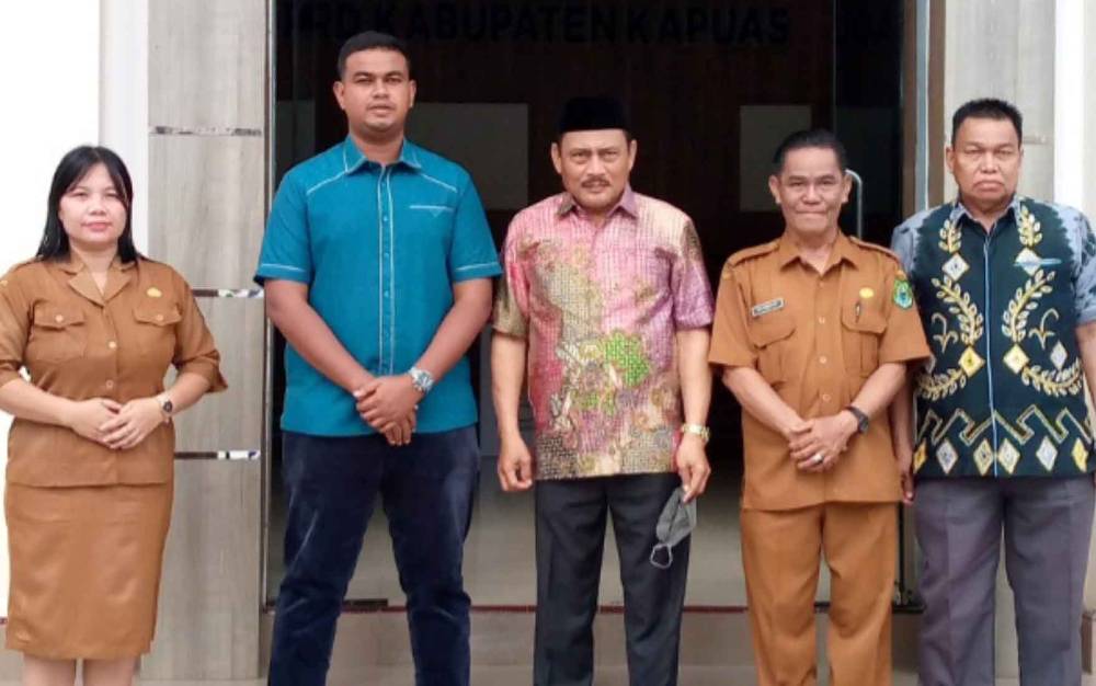 Sekretariat DPRD Kapuas Terima Kunjungan Kerja Anggota DPRD Banjar