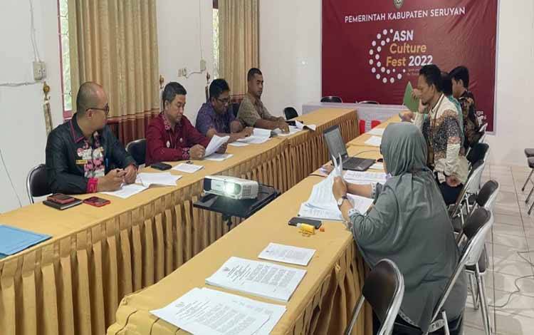 DPMPTSP Seruyan Gelar Rapat Draf Raperda Terkait Ini
