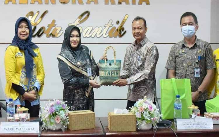 Pemko Palangka Raya dan Pemkab Tapin Perkuat Kerja Sama