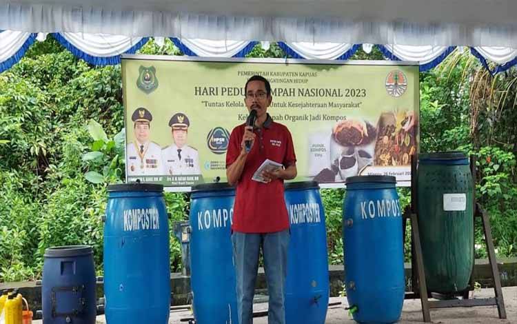 Warga Kompleks BIP II Kapuas Sambut Baik DLH Kenalkan Pengelolaan Sampah Organik Jadi Kompos