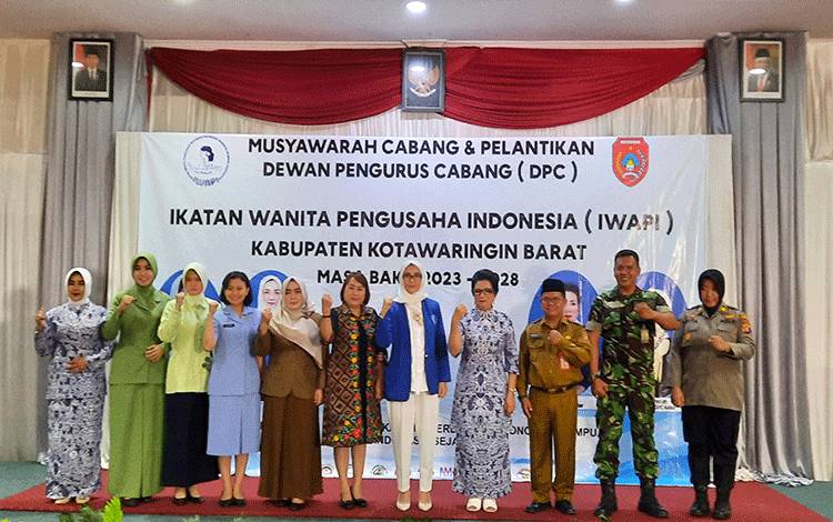 Pemkab Kobar Harapkan Pengurus DPC IWAPI Mampu Dukung Ekonomi Daerah