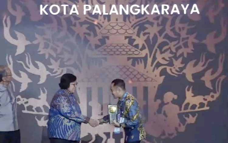 Palangka Raya Akhirnya Raih Piala Adipura Setelah 27 Tahun Berjuang