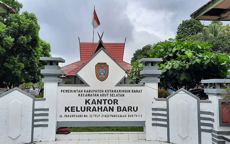 Warga Keluhkan Pelayanan Pembaruan SKT di Kelurahan Baru