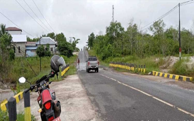 Banjir di Jalan Trans Kalimantan Km 18 Kereng Pangi - Sampit Surut