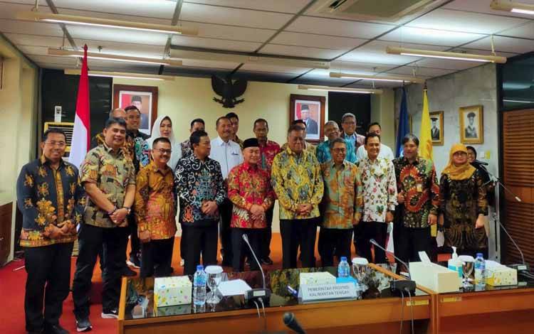 Rektor UI Ingatkan Kalteng Pembangunan Berwawasan Lingkungan