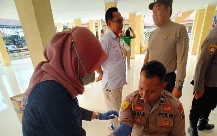 Anggota Polres Kapuas Jalani Pemeriksaan Kesehatan Berkala