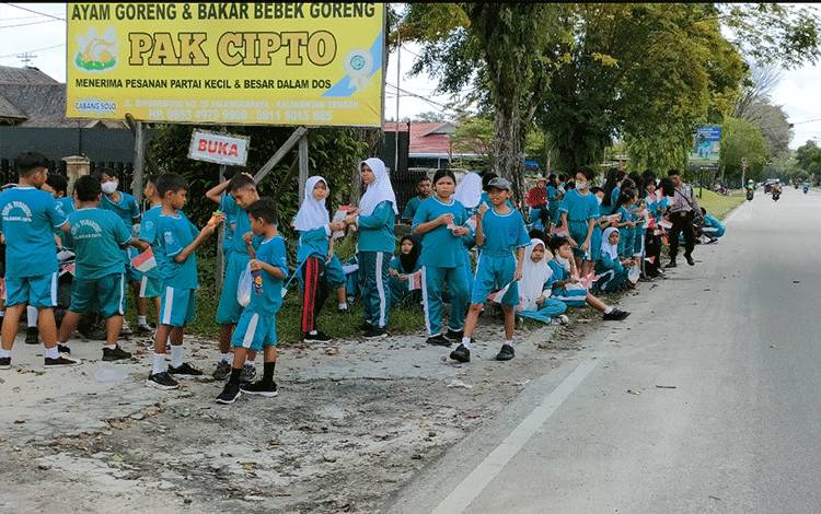 Rute Arak-arakan Adipura Lewati 13 Sekolah