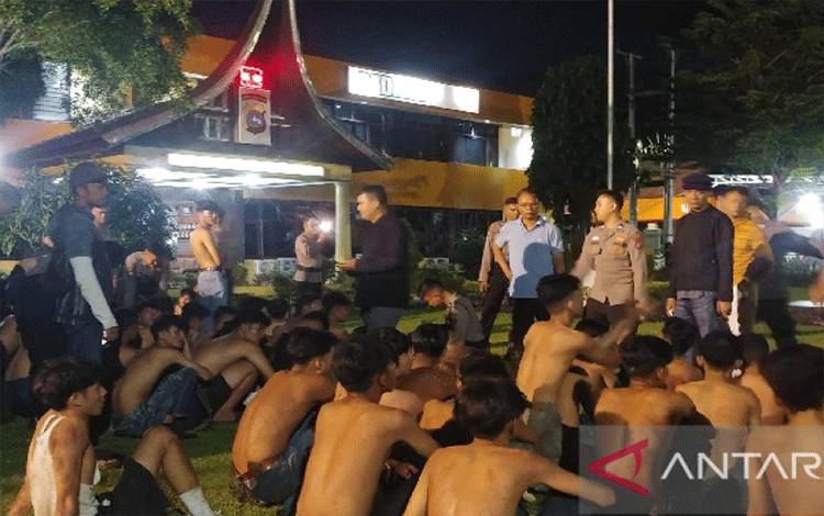 Polisi Amankan Puluhan Remaja Pelaku Tawuran