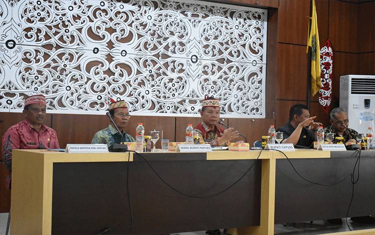Bupati Kapuas Minta ASN Terus Layani Masyarakat dan Bekerja Dengan Hati