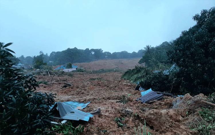 Tanah Longsor Natuna Sebabkan Korban Jiwa
