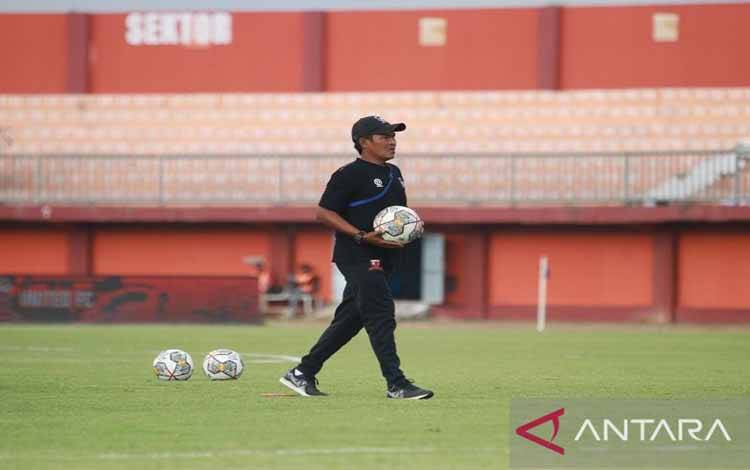 Madura United Tunjuk Rakhmad Basuki Gantikan Fabio Lefundes