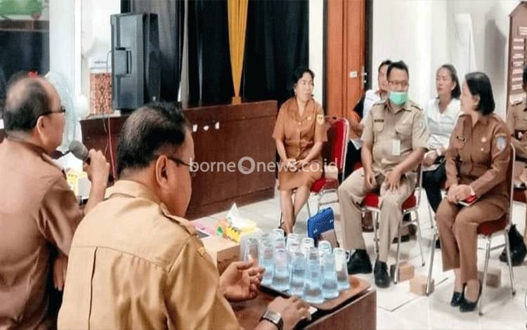 Kunjungan Diskominfo Gunung Mas ke Diskominfo Murung Raya disambut langsung Kepala Dinas Kominfo Mura Agus Sumadi.