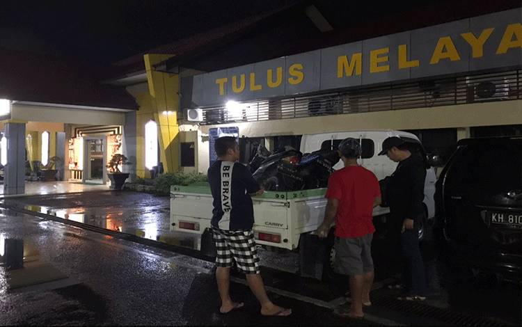 Warga Serahkan 3 Motor Milik DPO ke Polres Kotim, Diduga Hasil Curian