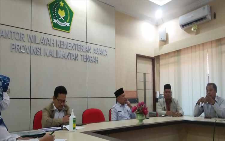 Rapat Koordinasi Kampanye Mandatory Halal Kalteng