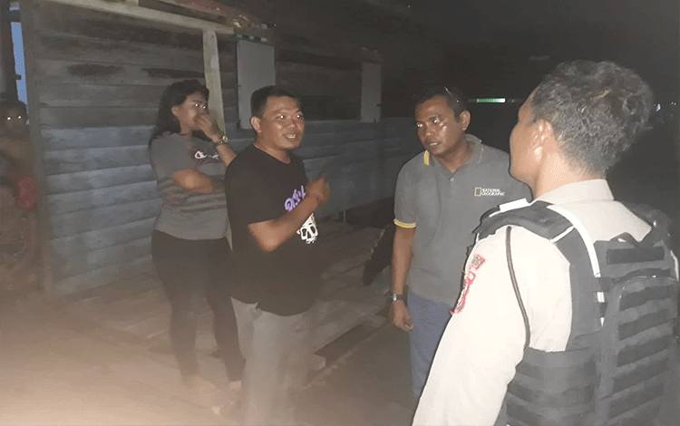 Polisi Bubarkan Sekumpulan Orang Mabuk di Kelurahan Palangka