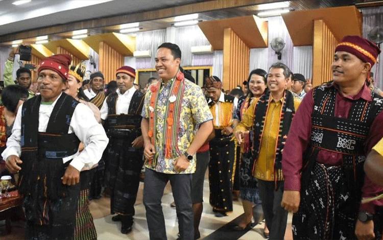 Pengurus DPD Paguyuban Keluarga Flobamora Lamandau Dilantik  ?