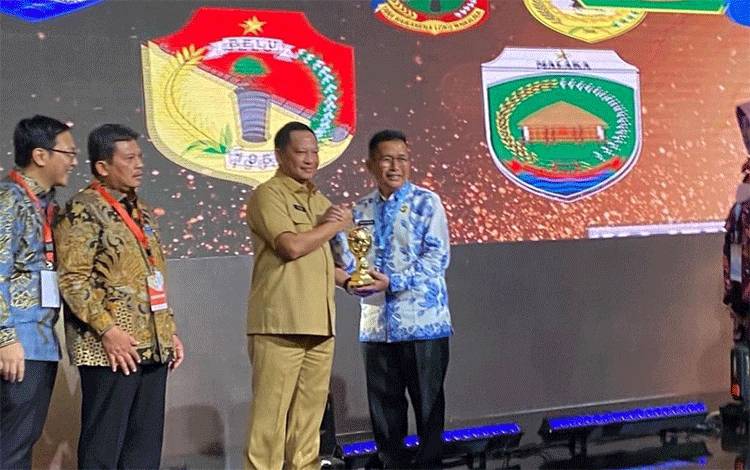 Pemkab Murung Raya Terima Penghargaan UHC dari Pemerintah Pusat, Ini Kata Wabup