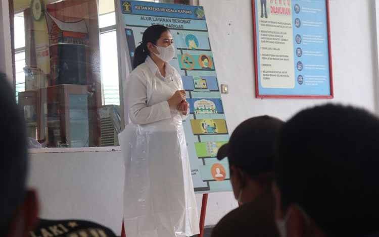 Tim Klinik Barigas Rutan Kapuas Edukasi Tahanan Baru Terkait Layanan Berobat