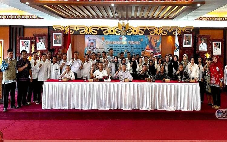 Disdikbud Murung Raya Gelar Bimtek Peningkatan Kompetensi Guru Mata Pelajaran