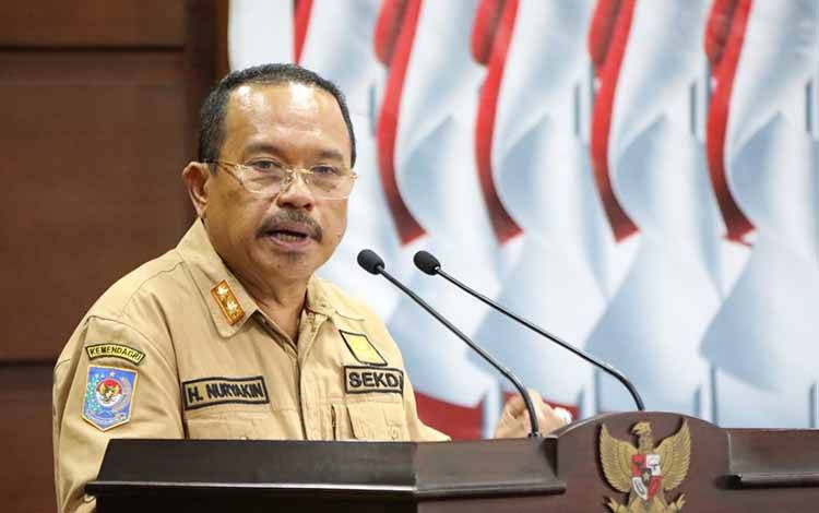 Sekretaris Daerah Provinsi Kalteng, H?Nuryakin menyampaikan sambutan tertulis Gubernur Kalteng saat Entry Meeting Pemeriksaan BPK RI di Aula Eka Hapakat, Kantor Gubernur Kalteng, Kamis, 16 Maret 2023. (FOTO: IST)