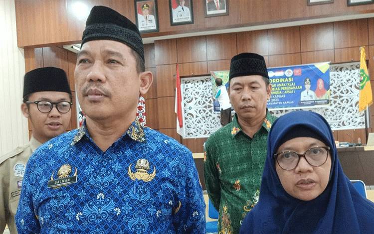 Asisten II Setda Kapuas, Salman. (FOTO: IST)