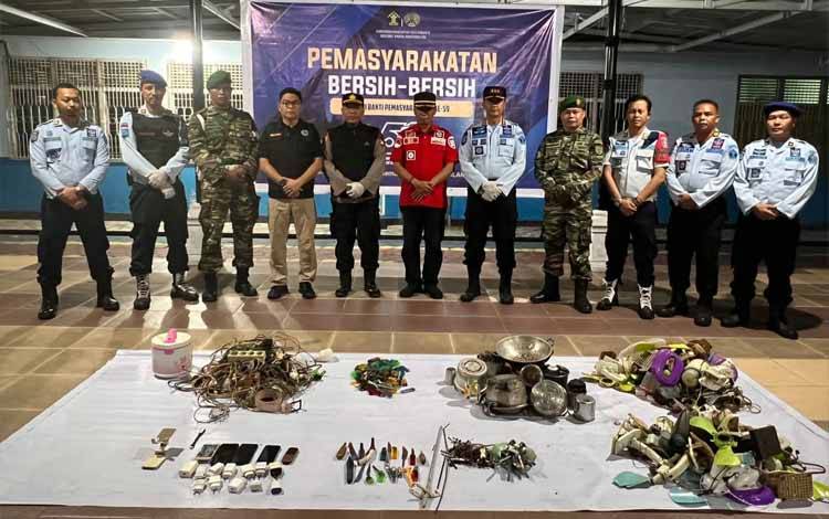 Sambut Hari Bakti Pemasyarakatan Ke-59, Lapas Palangka Raya Gelar Razia Gabungan