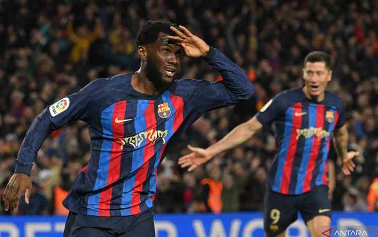 Gol Dramatis Franck Kessie Menangkan Barcelona 2-1 atas Real Madrid