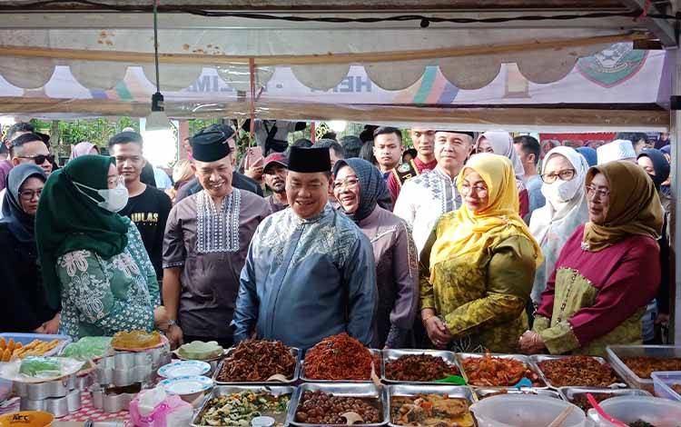 Pasar Ramadan Sebagai Media Promosi UMKM di Sampit