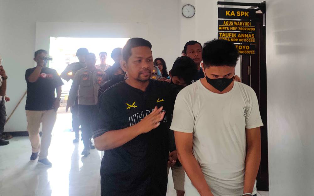 Pengerar Sabu Tak Berkutik Saat Digerebek Polisi
