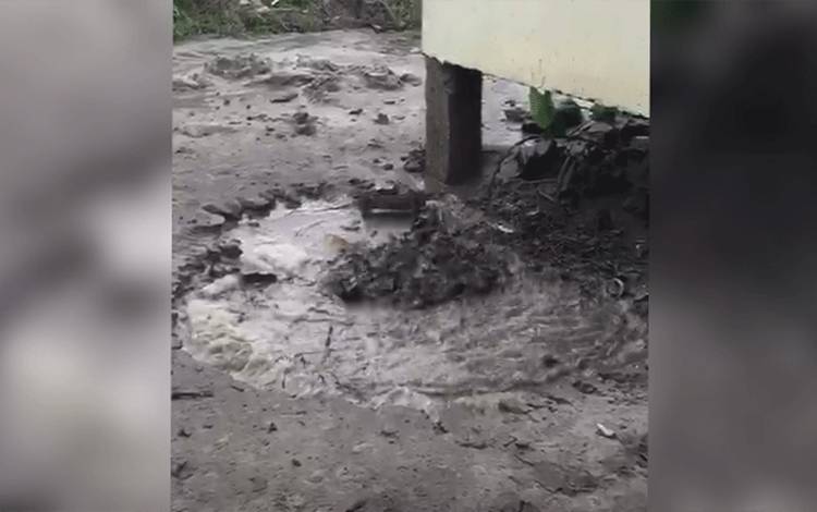 TRC BPBD Kapuas Cek Munculnya Semburan Lumpur