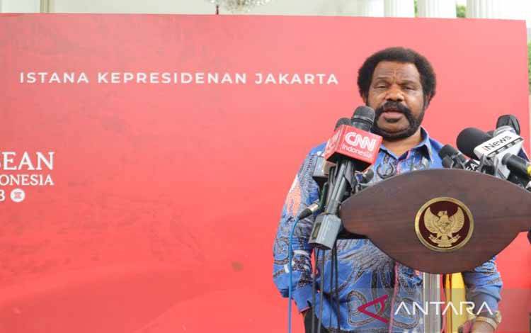 Lenis Kogoya Janji Turun Tangan Bantu Bebaskan Pilot Susi Air