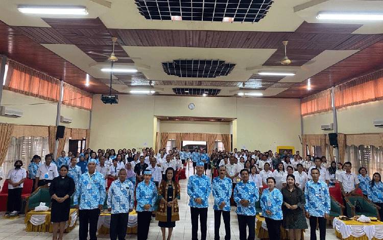 Guru di Gumas Diharapkan Miliki Kasih Sayang Besar Terhadap Anak Didiknya