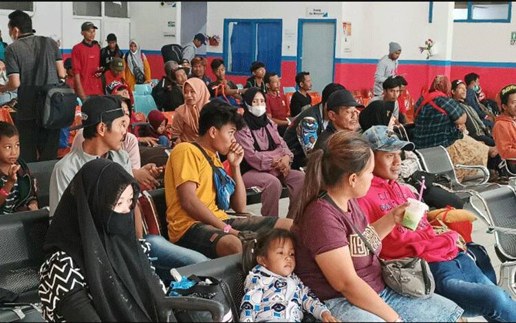 Disnakertrans Kotim Imbau Perusahaan Bayarkan THR Tepat Waktu