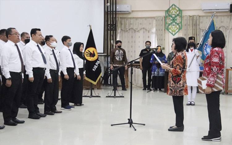 BNK dan Satgas Pungli Pulang Pisau Dikukuhkan