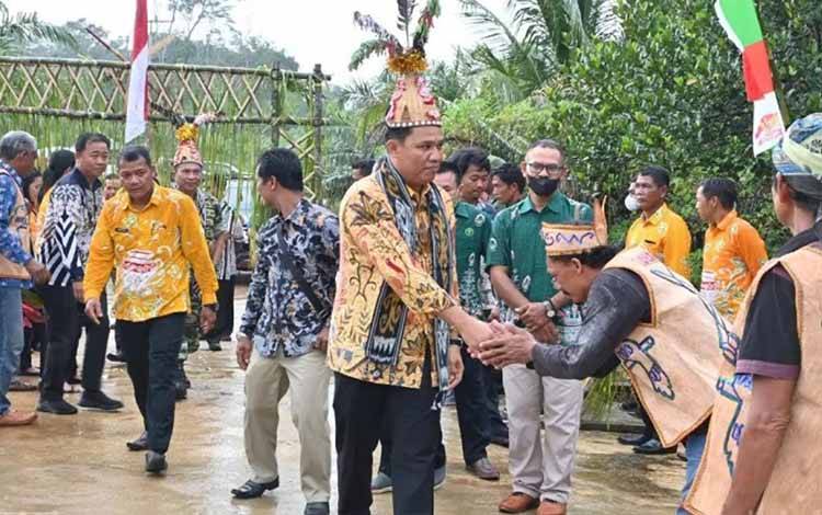 Bupati Lamandau Ajak Masyarakat Dukung Program Pembangunan ?