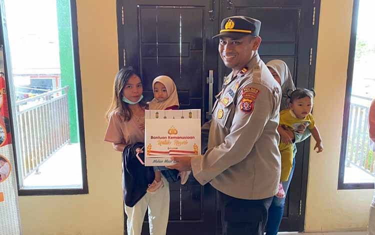 Polres Lamandau Berikan Bantuan kepada Keluarga Stunting ?
