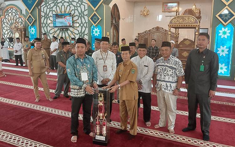 Pesantren Ramadan di Masjid Agung Al-Mukarram Kuala Kapuas Juga Diisi Berbagai Lomba