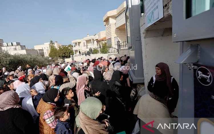 Polisi Israel Serbu Masjid Al-Aqsa dan Lukai 7 Warga Palestina