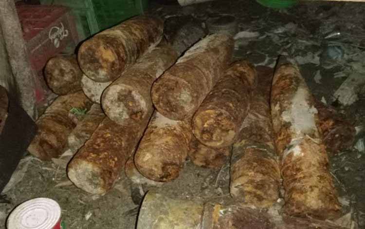 Temuan puluhan mortir di Belitung (ANTARA/Kasmono)