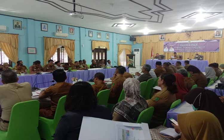 Bupati Sukamara Minta Perangkat Daerah Inventarisir Semua Hal Memicu Percepatan Pembanguan