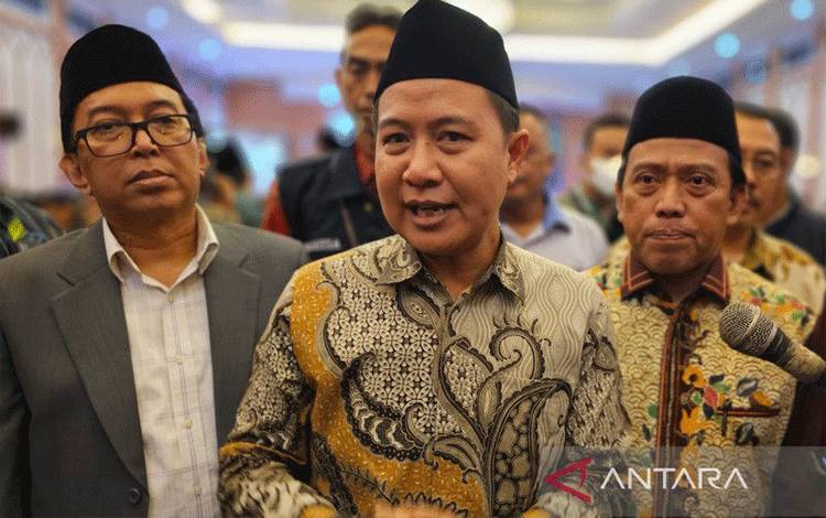 Dirjen Penyelenggaraan Haji dan Umrah Hilman Latief di Jakarta, Senin (10/4/2023). ANTARA/Nur Istibsaroh