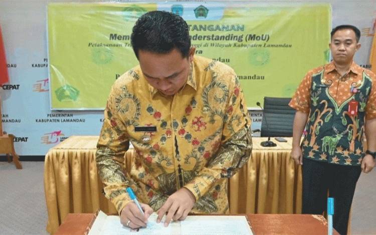 Pemkab Lamandau Teken MoU Tridharma Perguruan Tinggi dengan Polilaman