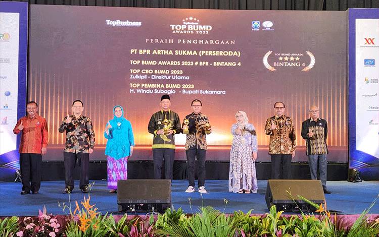 PT BPR Arta Sukma Raih Penghargaan TOP BUMD Awards Lima Kali Berturut-turut?