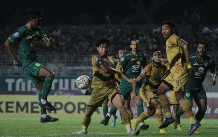 Pelatih Dewa United Kecewa dengan Hasil Pertandingan Lawan Persebaya