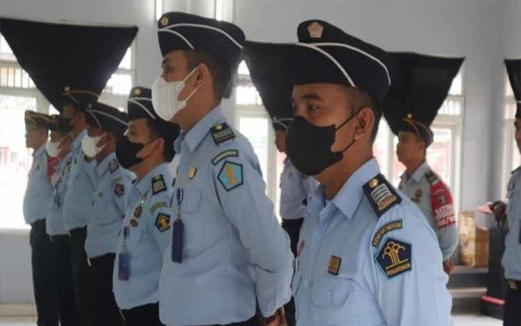 Apel kenaikan pangkat 6 pegawai Rutan Kelas IIB Kuala Kapuas, Senin, 17 April 2023. (FOTO: IST)