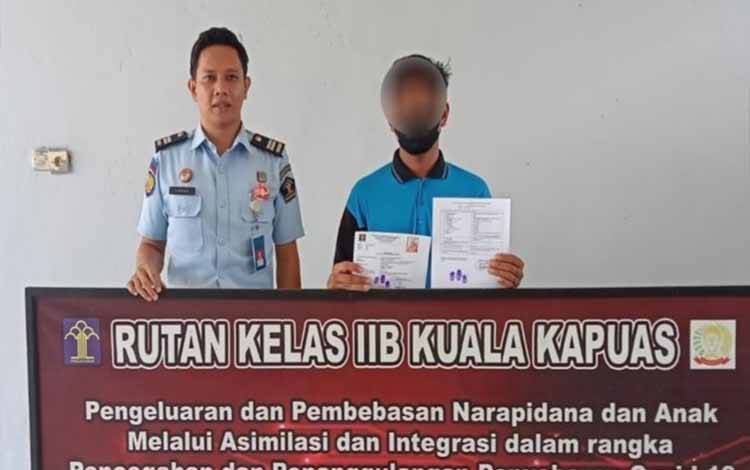 Seorang WBP Rutan Kuala Kapuas dapat program asimilasi, Senin, 17 April 2023. (FOTO: IST)