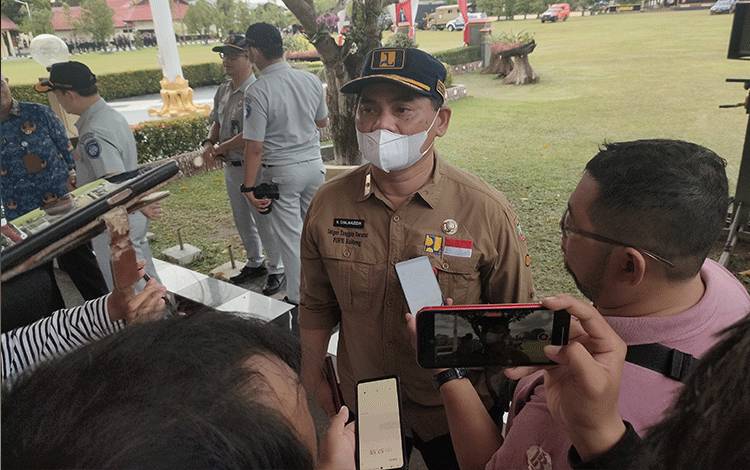 Kepala Dinas PUPR Kalteng H Salahudin (FOTO : PATHUR)