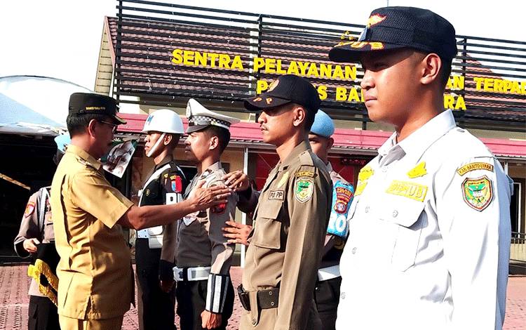 Polres Barito Utara Laksanakan Apel Gelar Pasukan Operasi Ketupat Tahun 2023