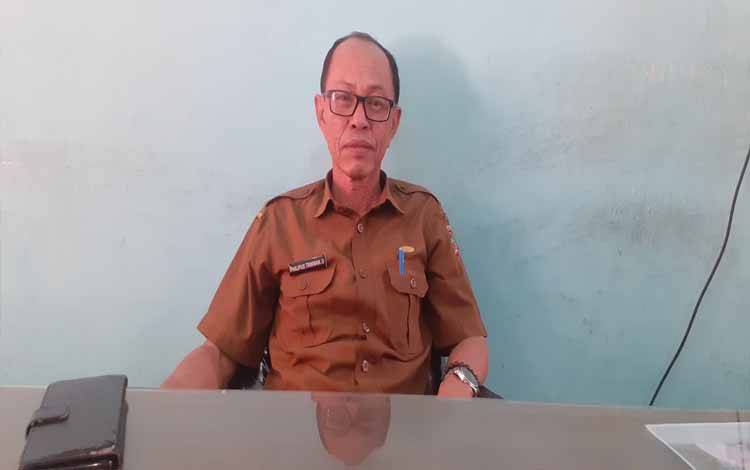 Kabid Kepemudaan Dispora Kobar, Philipus Trinwan Doktrino menjelaskan terkait perencanaan program Kampung Pemuda, Selasa, 18 April 2023. (FOTO: NURITA)